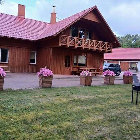 Guest House Vilcini Bernāti Exteriör bild