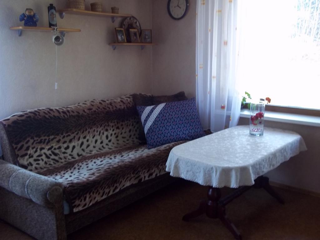 Guest House Vilcini Bernāti Exteriör bild