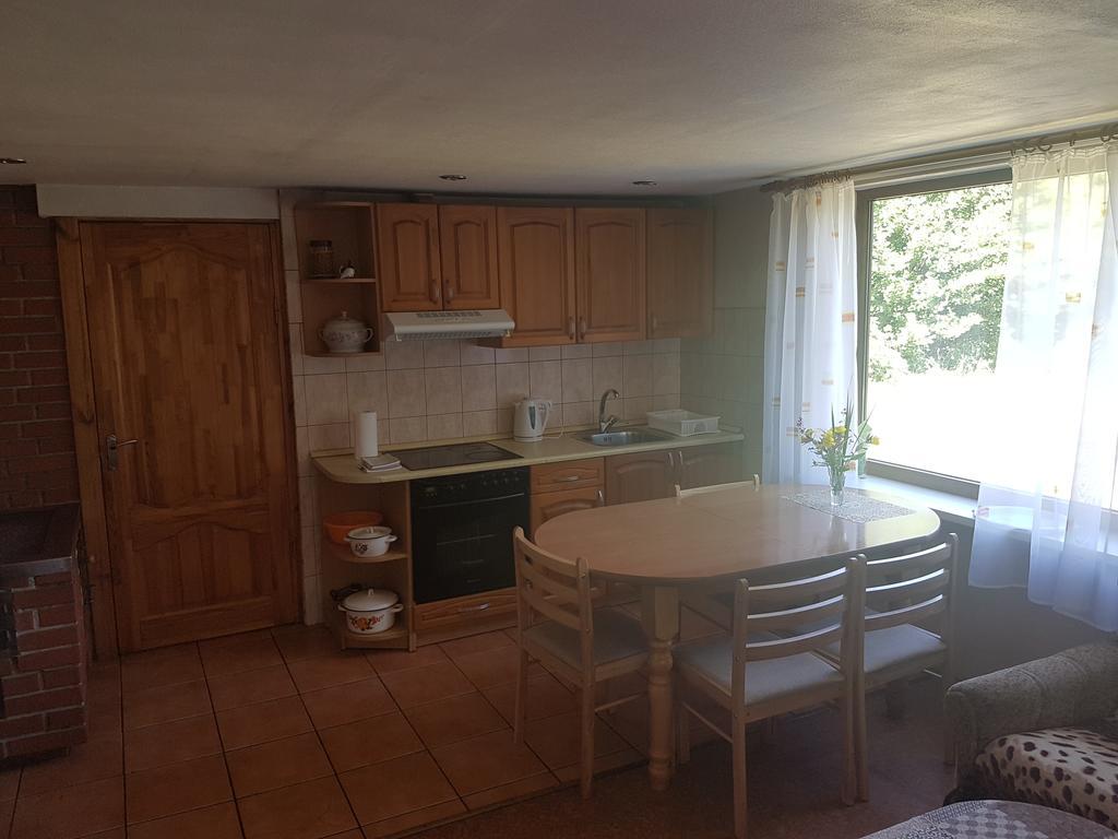 Guest House Vilcini Bernāti Exteriör bild