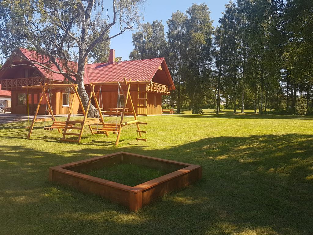 Guest House Vilcini Bernāti Exteriör bild